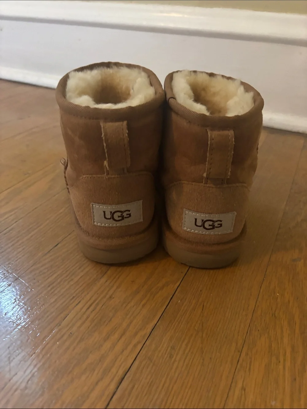 UGG Kids Classic Mini Boot in Chestnut